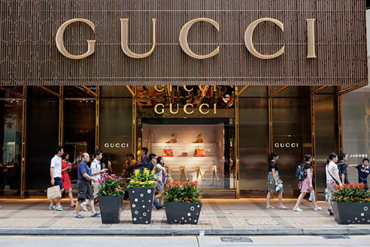TechDogs-"An Image Showing A Gucci Shopping Outlet On The Street"